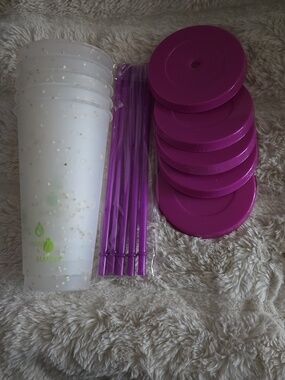 Manna Purple Lid & Straw Party Cup Set with Confetti White Cups LOT OF 5!